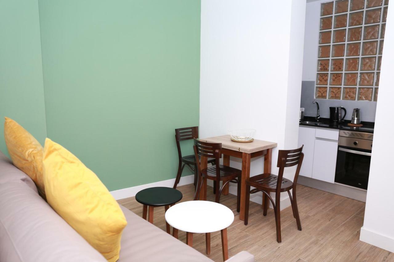 New Point Opera Aparthotel Мадрид Екстериор снимка